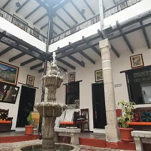 Hostel Flores, Quito